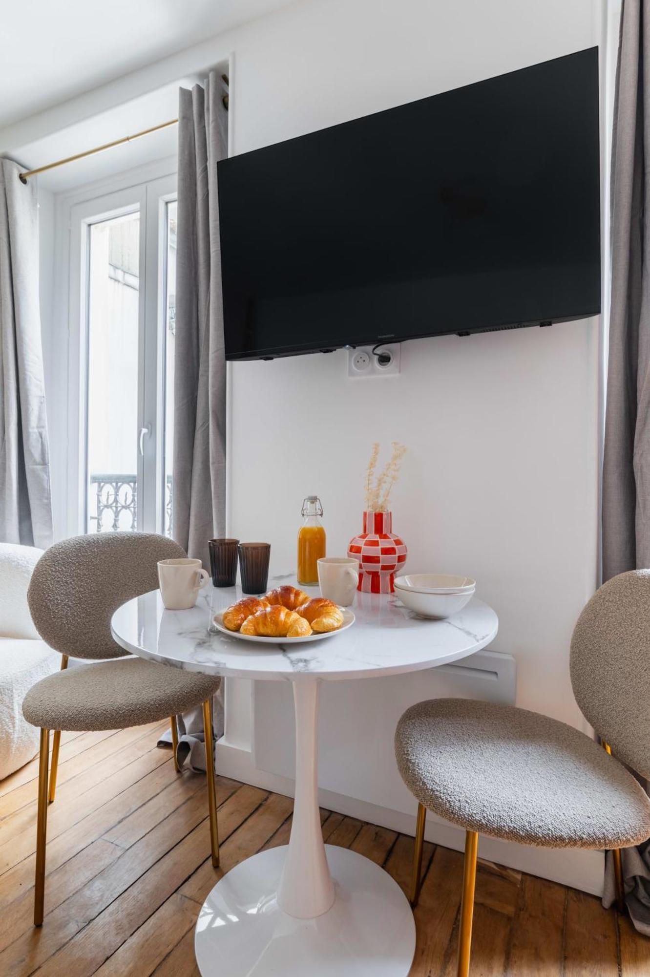 Grand Studio Refait A Neuf Paris 16 - 4P - Flat-Guest Dış mekan fotoğraf